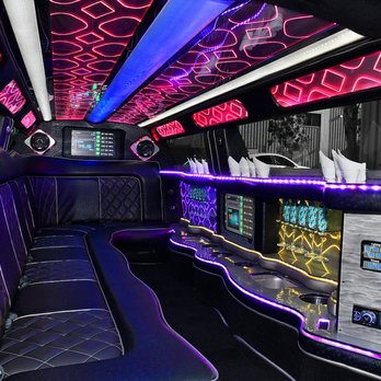 Town Limousine Service - Chrysler limousine interior - Limos Near Me - Lyndhurst, New Jersey Town Limousine Service - Chrysler limousine interior - Limos Near Me - Lyndhurst, New Jersey