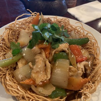 Huynh Restaurant - Stir fry in crispy noodles - Vietnamese Near Me - Houston, Texas Huynh Restaurant - Stir fry in crispy noodles - Vietnamese Near Me - Houston, Texas