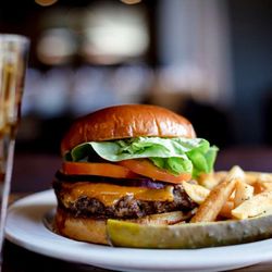DoubleTree by Hilton Hotel Park City - The Yarrow - Restaurant