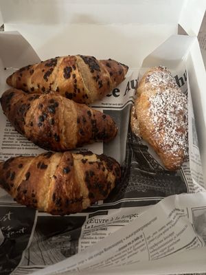 Mother Dough Bakery by null
