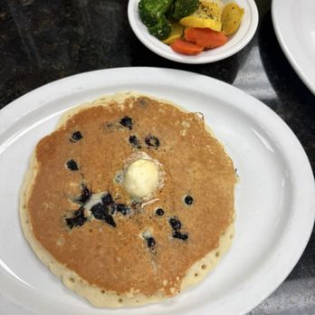 Bob & Edith's Diner - Columbia Pike - Breakfast & Brunch Near Me - Arlington, Virginia
