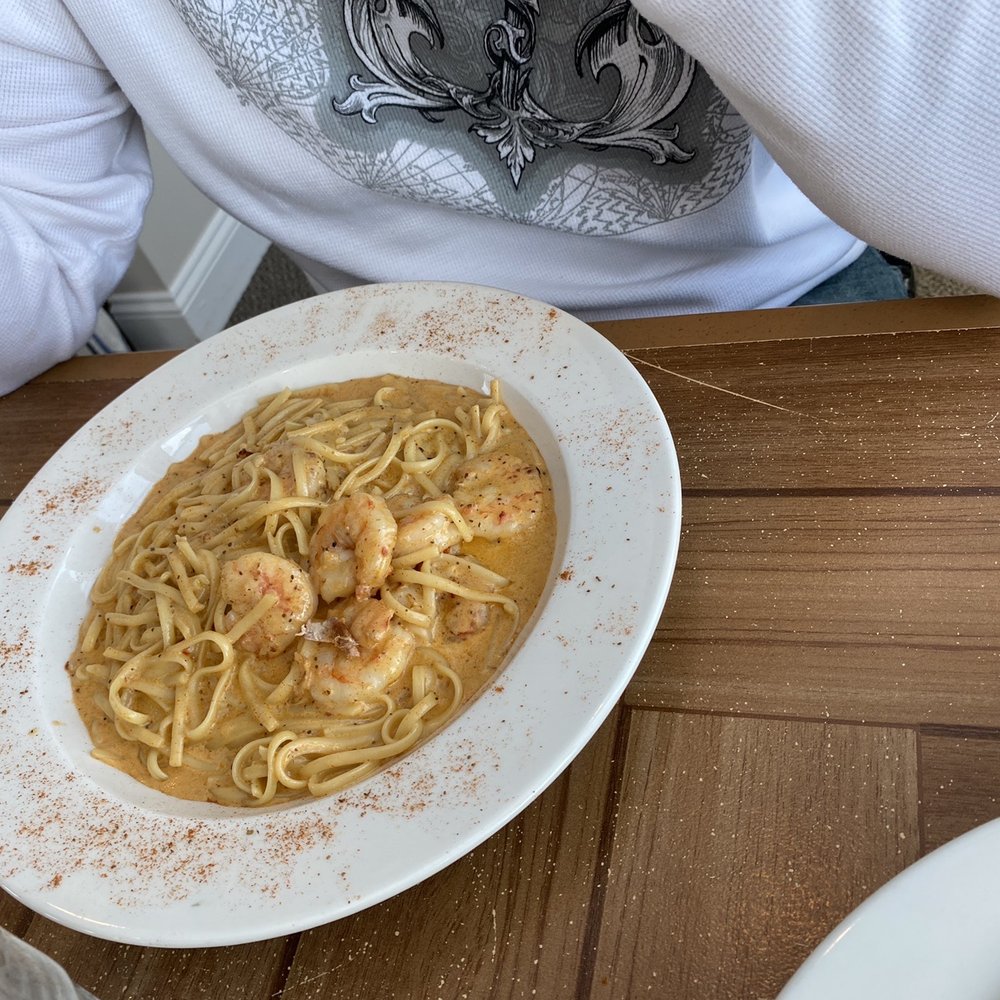 Rusty Hooks Dockside Grill - Shrimp pasta was decent - Seafood Near Me - Southport, North Carolina Rusty Hooks Dockside Grill - Shrimp pasta was decent - Seafood Near Me - Southport, North Carolina