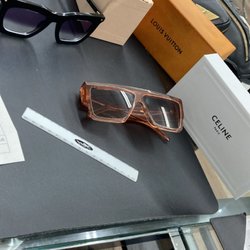 Zegarra Optical 1 - Custom tinted lenses