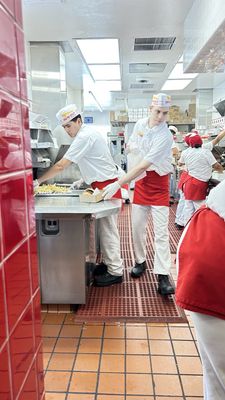 In-N-Out Burger by null
