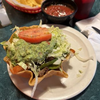 Jalisco Mexican Restaurant - Fajita taco salad. Excellent. Salsa and chips are free and so good - Mexican Near Me - Nashville, Tennessee Jalisco Mexican Restaurant - Fajita taco salad. Excellent. Salsa and chips are free and so good - Mexican Near Me - Nashville, Tennessee