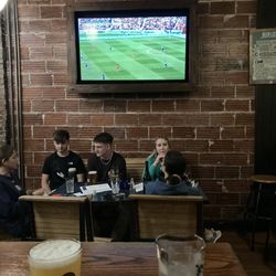 Més Que - Watching Spain-Netherlands Women's world cup