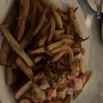 Neptune Oyster - lobster roll with butter - Seafood Near Me - Boston, Massachusetts Neptune Oyster - lobster roll with butter - Seafood Near Me - Boston, Massachusetts