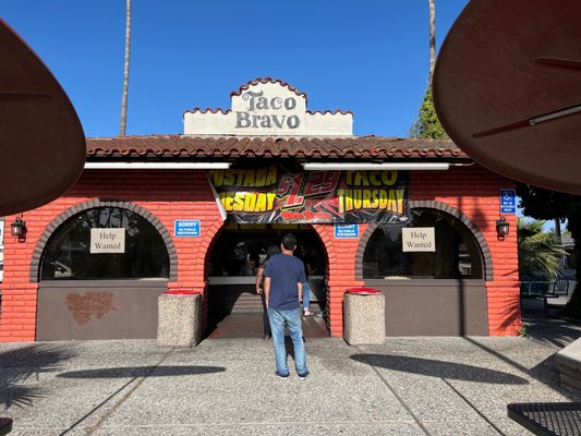 Taco Bravo by null
