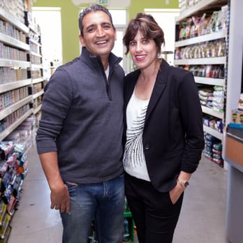 Pet Express - Orli and Mevi, the owners of Pet Express. - Pet Stores Near Me - Los Angeles, California Pet Express - Orli and Mevi, the owners of Pet Express. - Pet Stores Near Me - Los Angeles, California