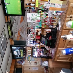 Inside bar with 9 taps, good beer. Inside bar with 9 taps, good beer.