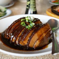 Silver Dragon - Braised pork belly