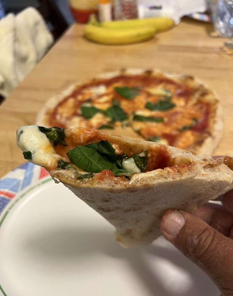 Abes Wood Fired Pizza Logo