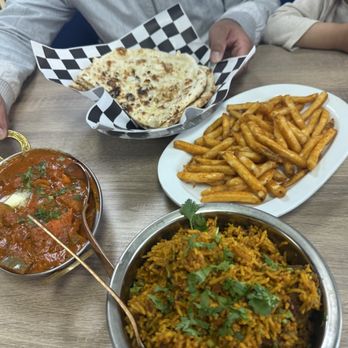 Desi Boyz Indian Restaurant - Garlic naan; chicken tiki Marsala, goat rice - Indian Near Me - Mississauga, Ontario Desi Boyz Indian Restaurant - Garlic naan; chicken tiki Marsala, goat rice - Indian Near Me - Mississauga, Ontario