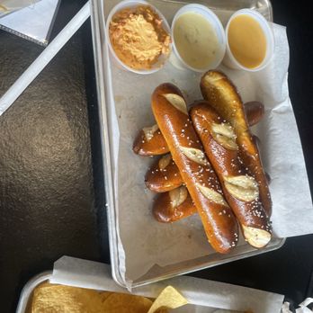 Dead Low Brewing - Brewpubs Near Me - Cincinnati, Ohio Dead Low Brewing - Brewpubs Near Me - Cincinnati, Ohio