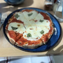 Bar Dough - Margherita pizza