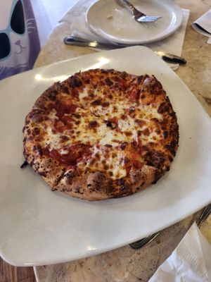 La Pizzeria Lafayette by null