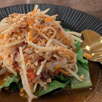 Xisan De Classic - Papaya pok pok salad - Thai Near Me - Brooklyn, New York