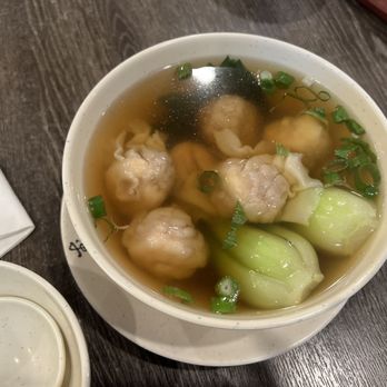 Wonton Noodle House - Wonton soup , qty 6 in one order - Noodles Near Me - Edmonds, Washington Wonton Noodle House - Wonton soup , qty 6 in one order - Noodles Near Me - Edmonds, Washington
