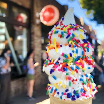 Milk Drunk - Vanilla cone w/sprinkles - Ice Cream & Frozen Yogurt Near Me - Seattle, Washington Milk Drunk - Vanilla cone w/sprinkles - Ice Cream & Frozen Yogurt Near Me - Seattle, Washington