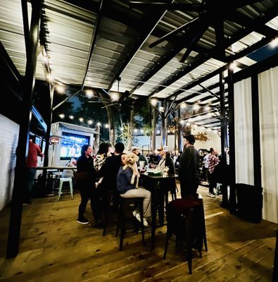 NettBar Shady Acres by null