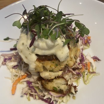 Silo Terrace Oyster Bar - Crab cake - Cocktail Bars Near Me - San Antonio, Texas