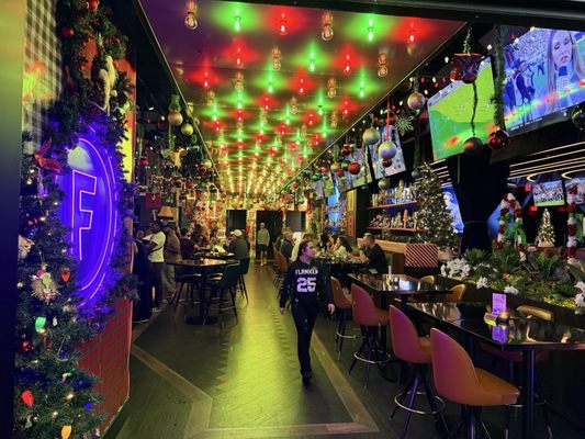 Flanker Kitchen + Sports Bar by null