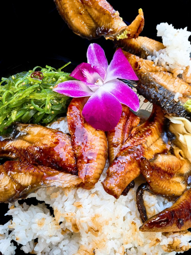 Mandolin Sushi and Steakhouse