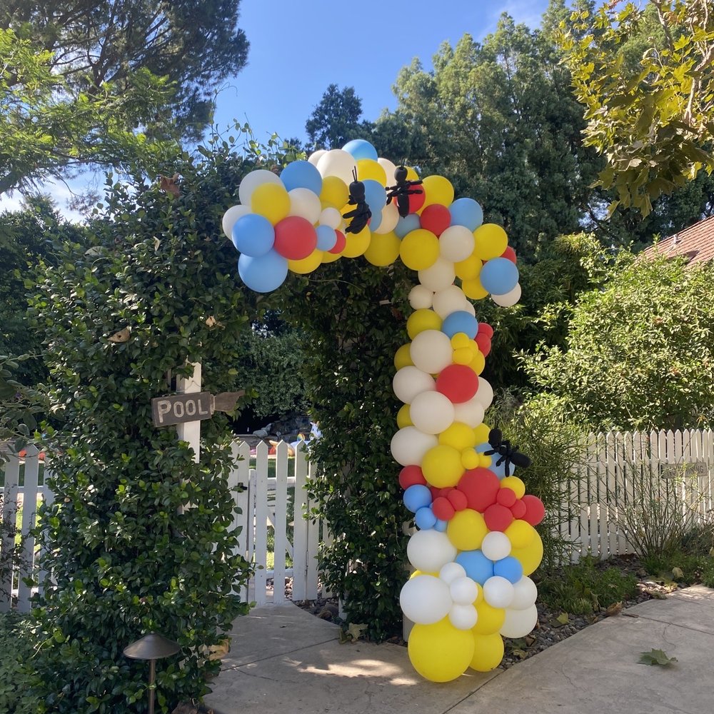 PoP! Balloons - Balloon half arch for Labor Day picnic - Balloon Services Near Me PoP! Balloons - Balloon half arch for Labor Day picnic - Balloon Services Near Me