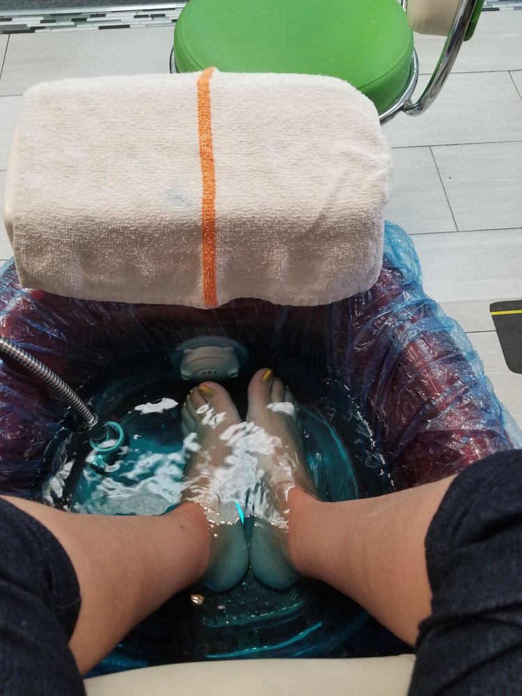 NAIL LOUNGE 200 Photos & 29 Reviews 542 Berlin Cross Keys Rd