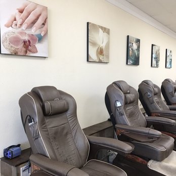 Luminous Nails & Spa - Nail Salons Near Me - Encinitas, California Luminous Nails & Spa - Nail Salons Near Me - Encinitas, California