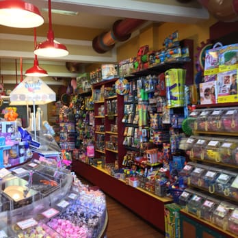 Fuzziwig's Candy Factory - Desserts Near Me - Coronado, California