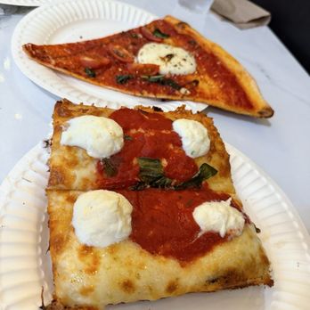 Brooklyn Square - The Honey Deniro Pie , tomato garlic pie - Pizza Near Me - Pasadena, California
