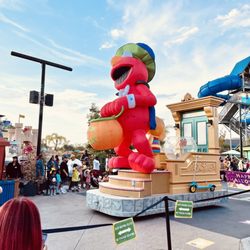 Sesame Place San Diego - Count's Halloween Spectacular Parade: Halloween Elmo float