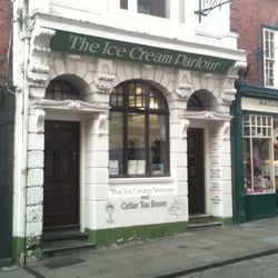 Ice Cream Parlour