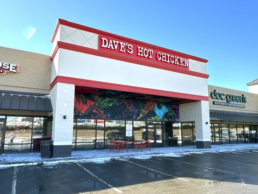 Dave’s Hot Chicken by null