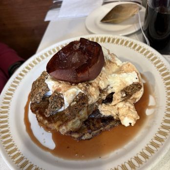 Dukes - Poached peach on French toast - Coffee & Tea Near Me - Ottawa, Ontario