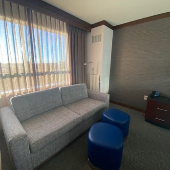 Hilton Minneapolis/Bloomington - Living room. - Hotels Near Me - Bloomington, Minnesota