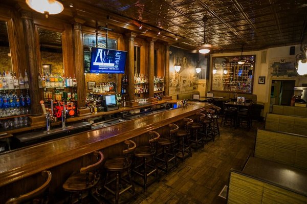 North Highland Pub by null