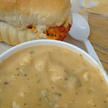 Nathan's Soup and Salad - Mac and cheese soup with garlic cheese bread - Soup Near Me - Rochester, New York