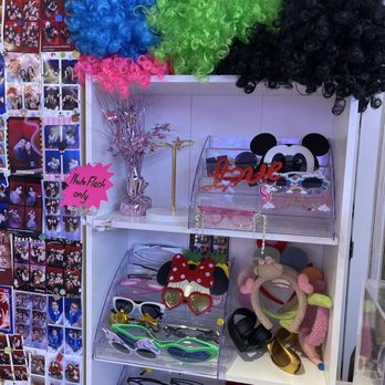 Imizzu Gift Shop - Accessories for photo booth - Gift Shops Near Me - Alhambra, California