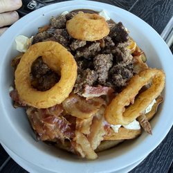Chez victor - POUTINE L'INTER