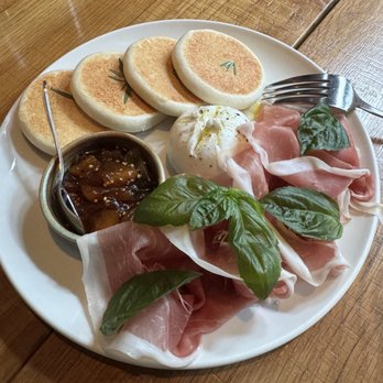 Monteverde - Burrata e Ham - Italian Near Me - Chicago, Illinois