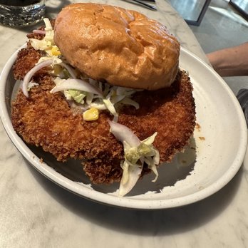 Easy Tiger - South Lamar - Chicken sandwich - Bakeries Near Me - Austin, Texas Easy Tiger - South Lamar - Chicken sandwich - Bakeries Near Me - Austin, Texas