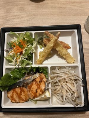 Yoshino's Japanese Restaurant by null