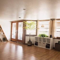 Samsati Yoga - Samsati teaches a Hatha Flow at Halani Yoga Studio in the heart of Kapaa, back of the historic Dragon Building Tuesdays & Fridays 10-11:15am