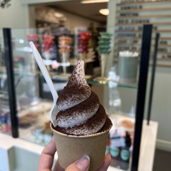 Buena's Organic Soft Serve - Ice Cream & Frozen Yogurt Near Me - Burlingame, California