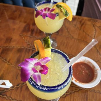 El Mezcal Mexican Restaurant - Cadillac Margaritas (worth the price!) - Mexican Near Me - Hudson, Florida El Mezcal Mexican Restaurant - Cadillac Margaritas (worth the price!) - Mexican Near Me - Hudson, Florida