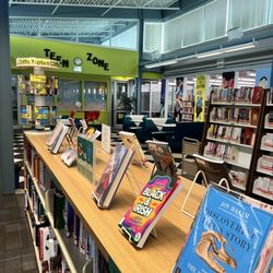 Old Bridge Public Library - Teen zone