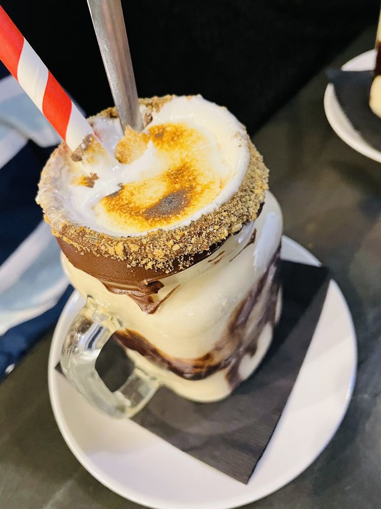 Food from The Roadhouse