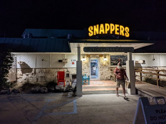 Snappers Oceanfront Restaurant & Bar by null